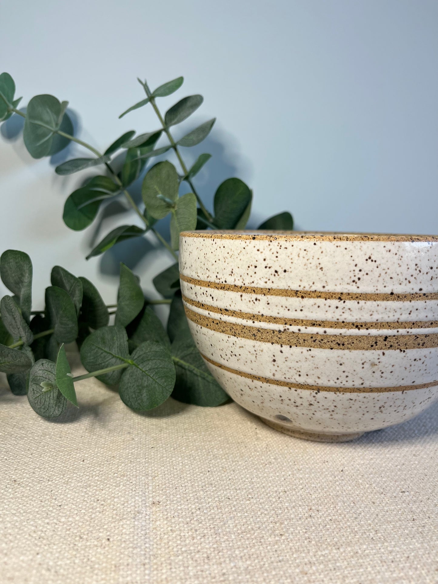 Berry Bowl - Speckled White